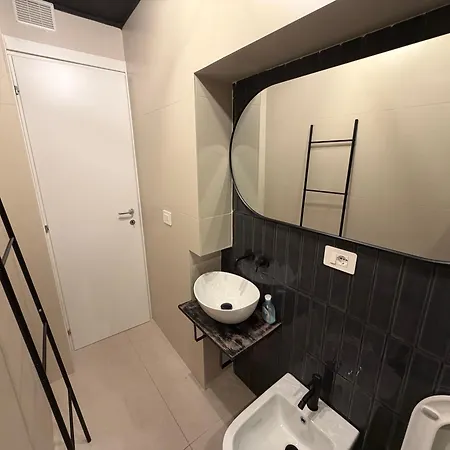 Manzoni Palace 900 Апартаменты