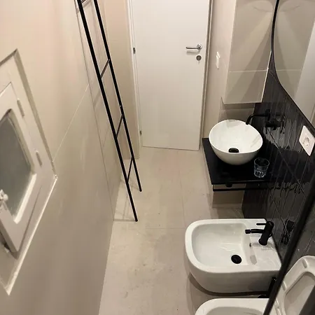 Manzoni Palace 900 Apartment Bari